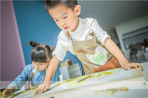 少兒美術教育培訓加盟