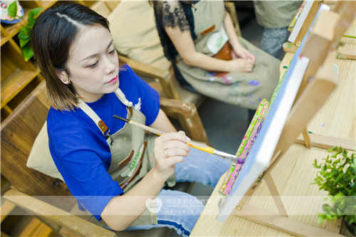 少兒美術教育加盟